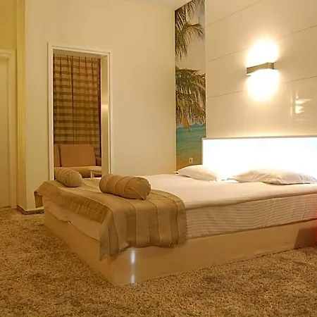 Seasons Glavatarski Otel 3*