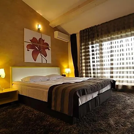 Seasons Glavatarski Otel 3*