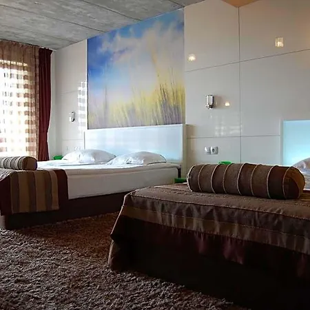 Otel Seasons Glavatarski Kŭrdzhali