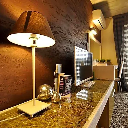 Otel Seasons Glavatarski Kŭrdzhali